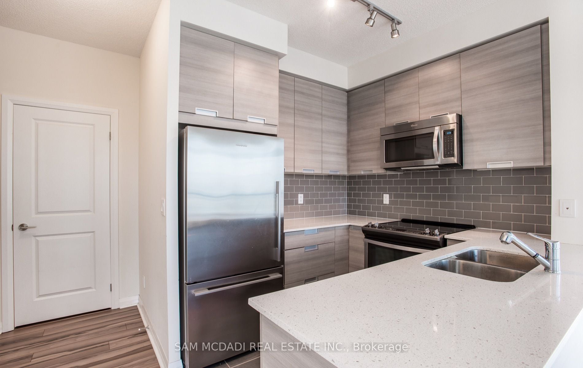Additional image 6 of 1602-55 Eglinton Avenue W, Mississauga, ON, L5R 0E5