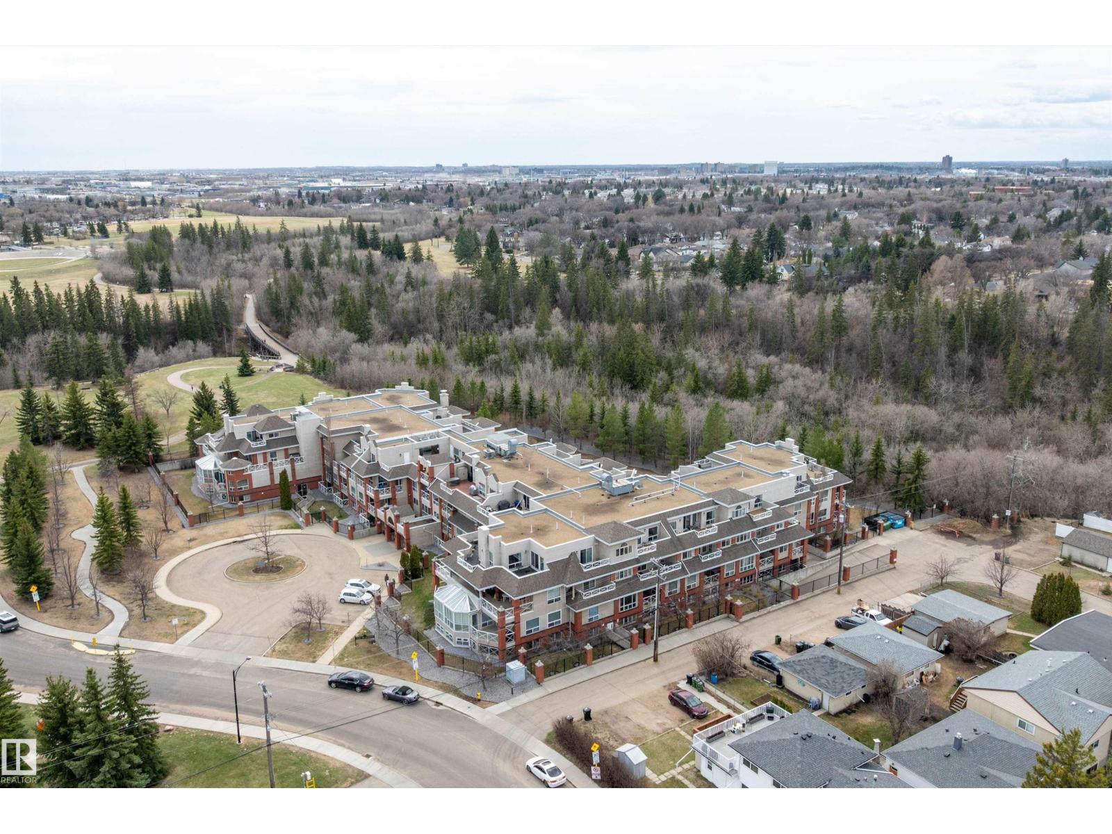 202-7510 89 Street NW, Edmonton, AB, T6C0X5