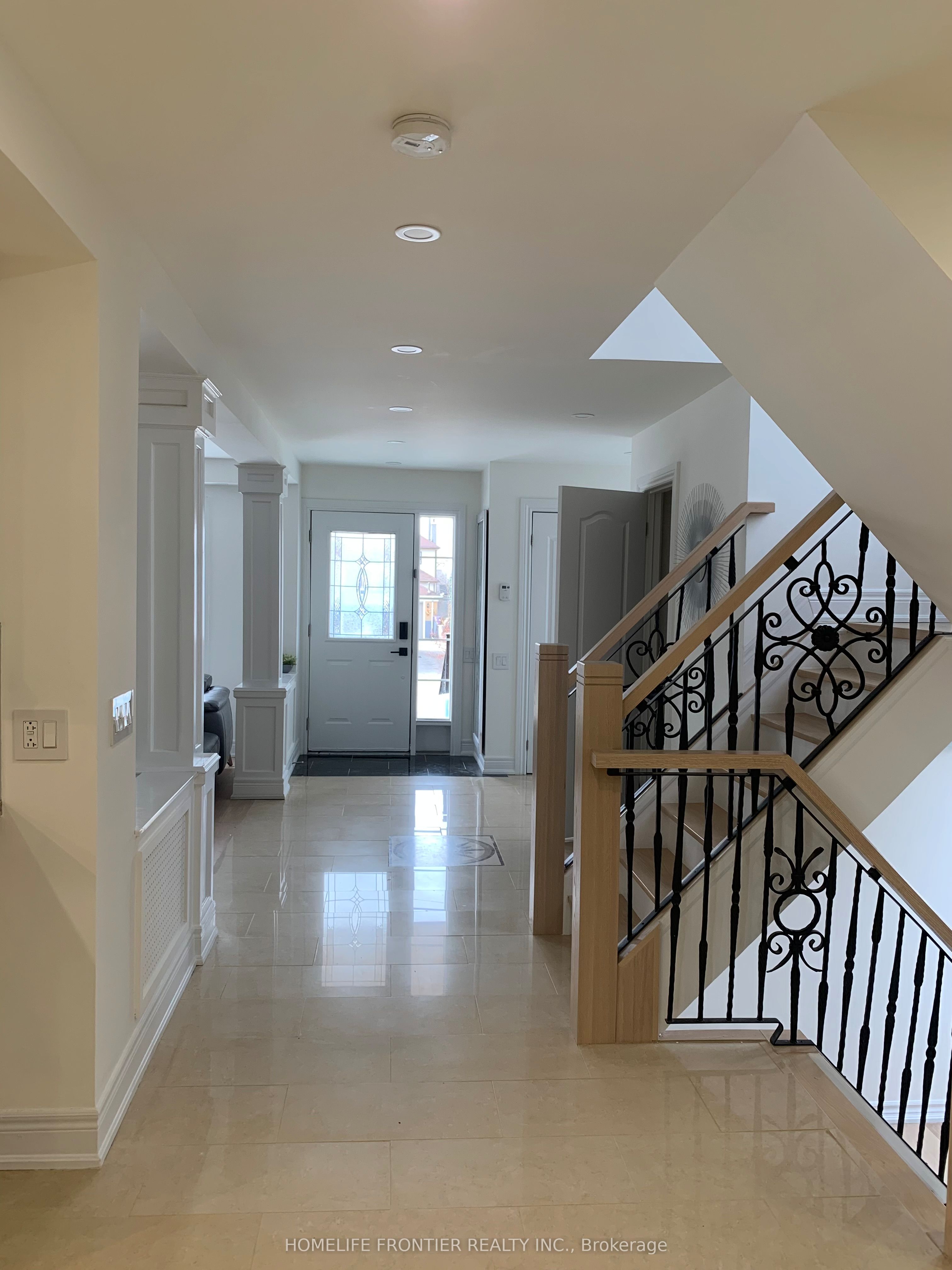 Additional image 3 of 17 Bertram Street W, Toronto, ON, M6M 3S3
