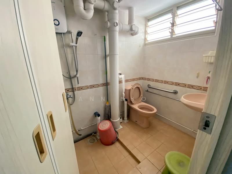 116 Bukit Merah Central photo 5
