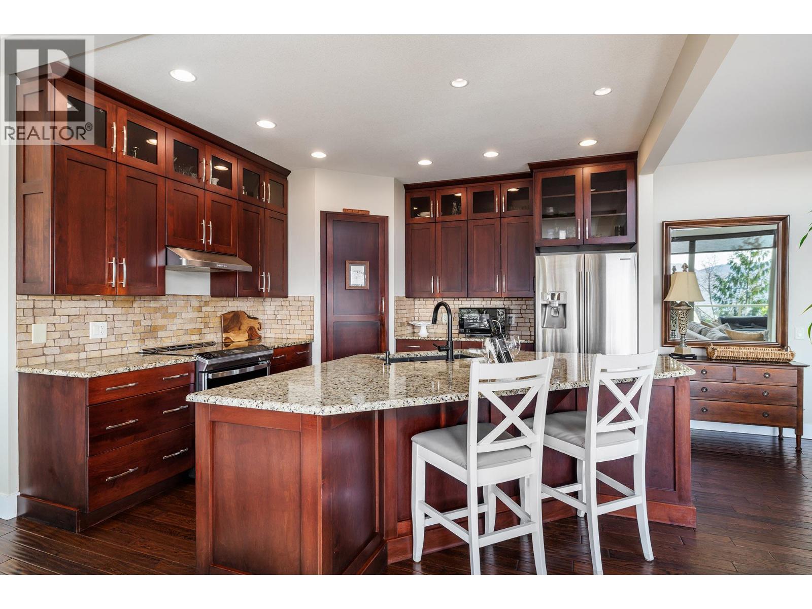 Additional image 4 of 5987 Meldrum Place, Peachland, BC, V0H1X4