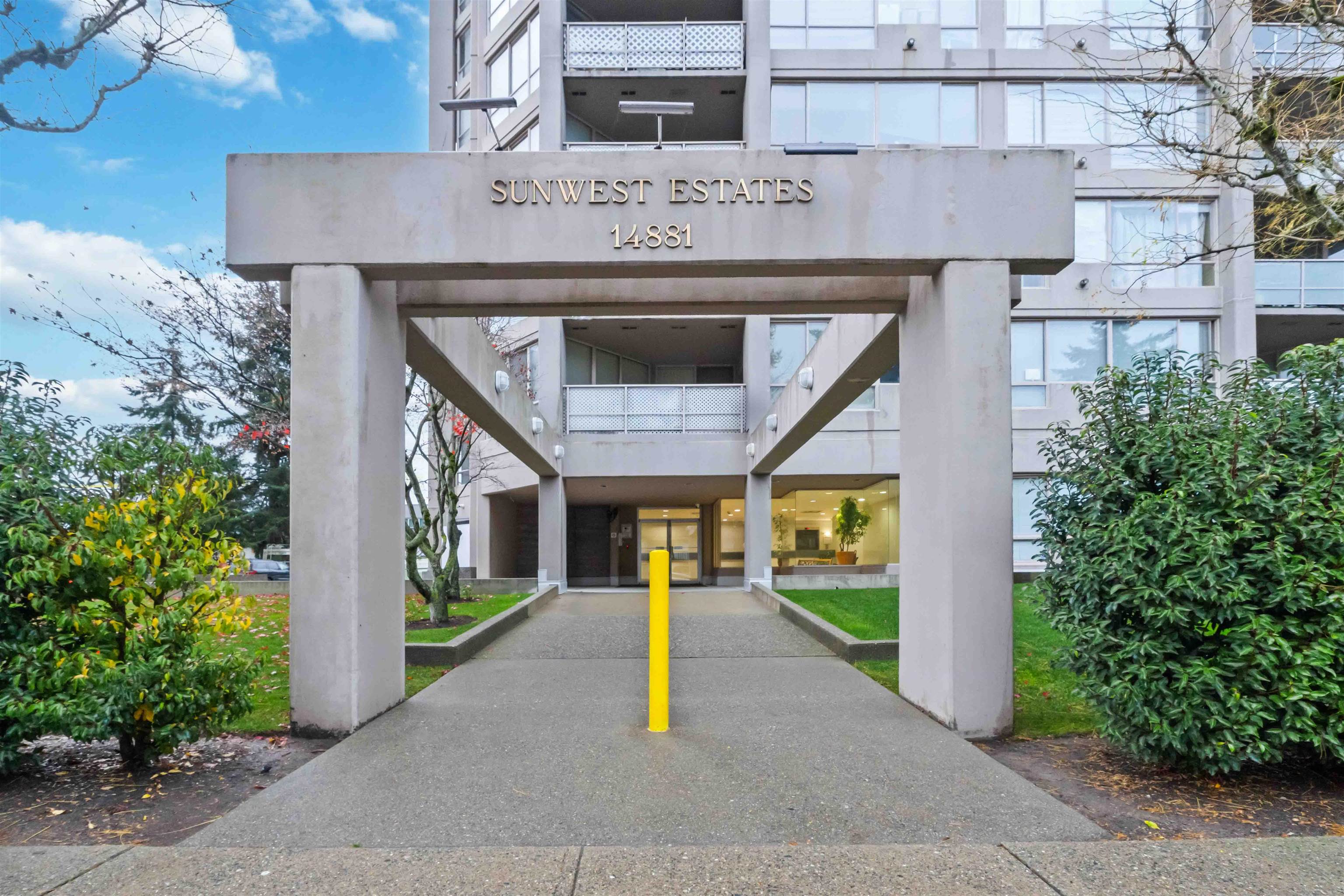Additional image 2 of 701-14881 103a Avenue, Surrey, BC, V3R 0M5