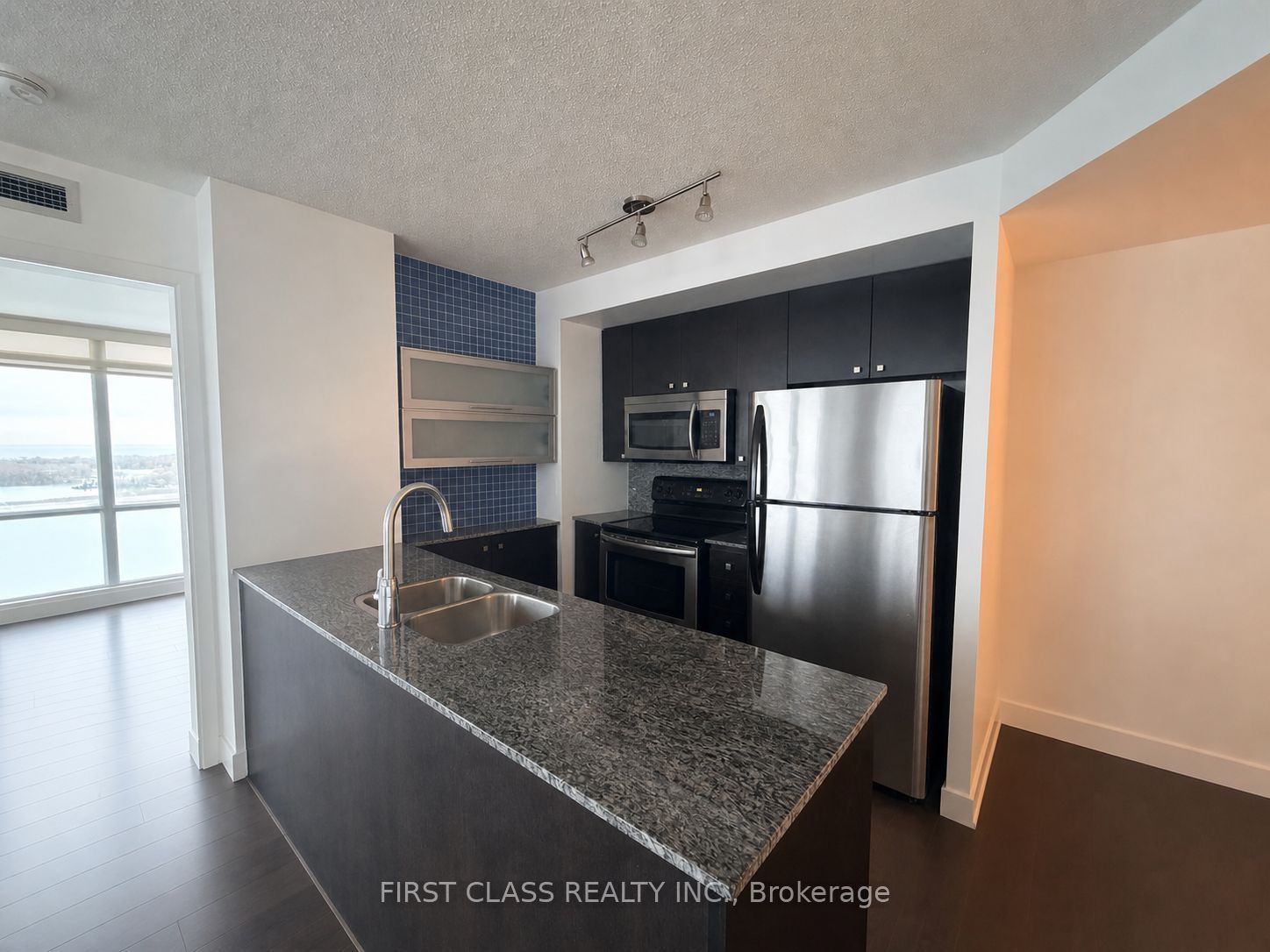 Additional image 5 of 3210-11 Brunel Court, Toronto, ON, M5V 3Y3
