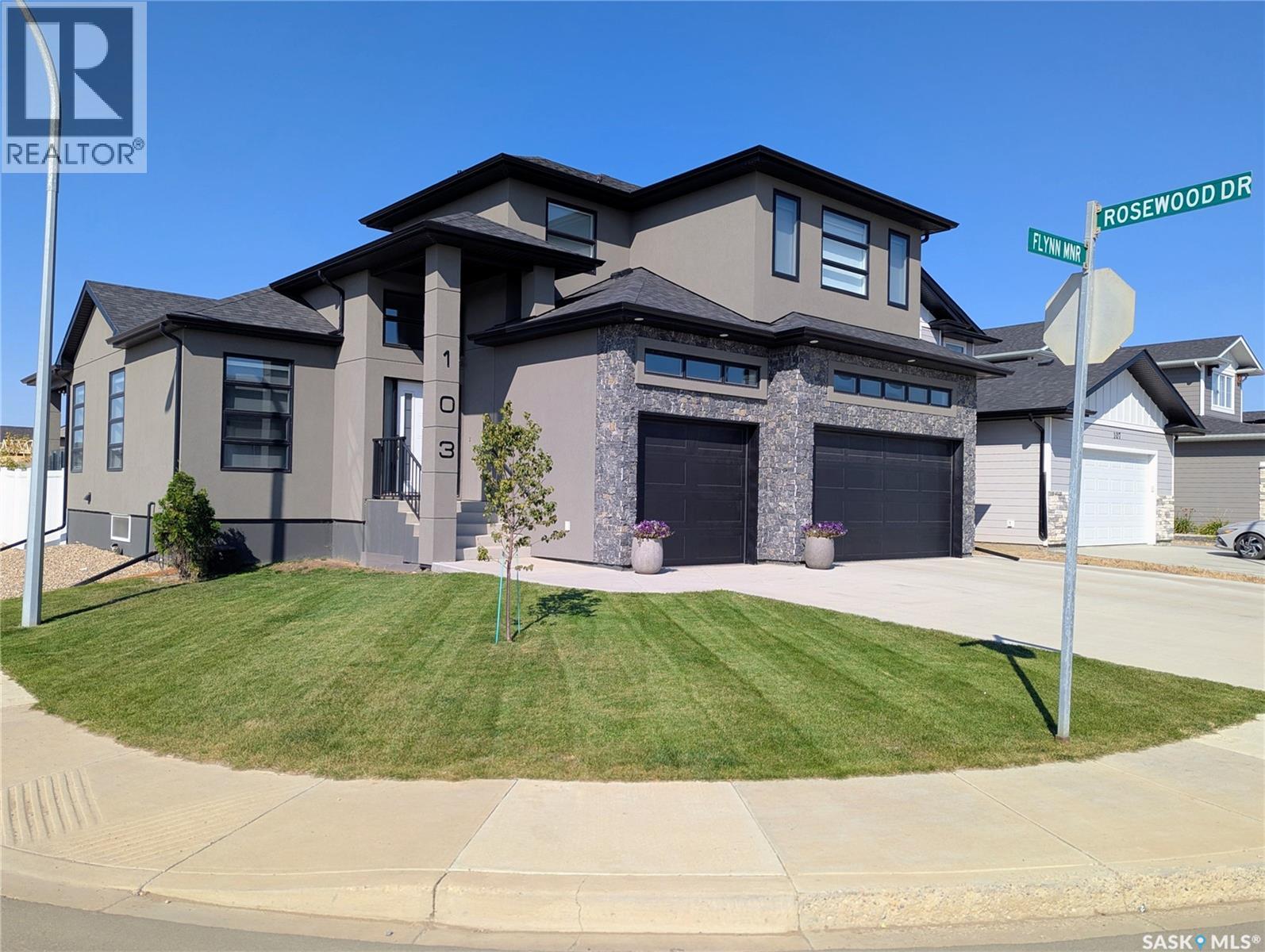 103 Flynn Manor, Saskatoon, SK, S7V0Z4