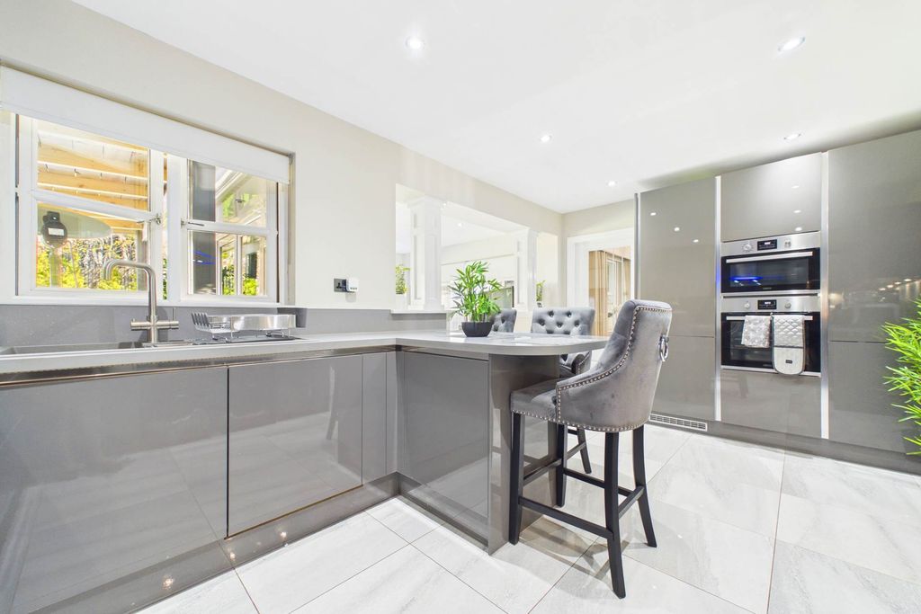 Additional image 11 of 5 bed detached house for saleDarwin Avenue, Motherwell ML1