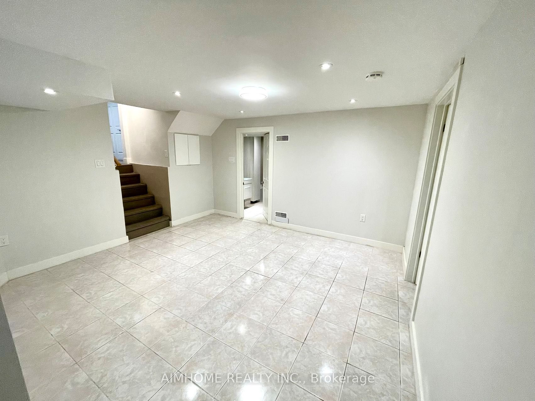 Additional image 4 of Lower-4090 Woodington Drive, Mississauga, ON, L4Z 1K3