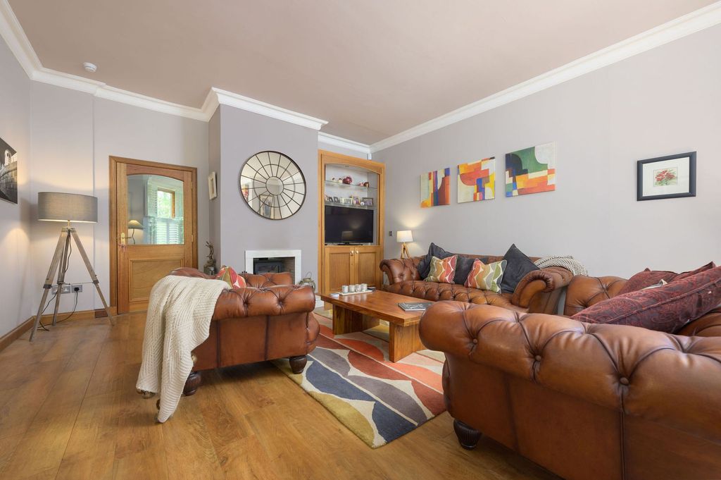 Additional image 6 of 3 bed detached house for saleArnothill, Falkirk FK1