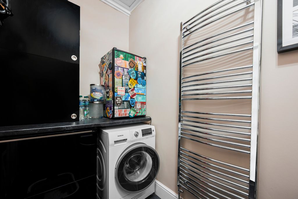 Additional image 13 of 2 bed flat for saleDaveylands, Wilmslow, Cheshire SK9