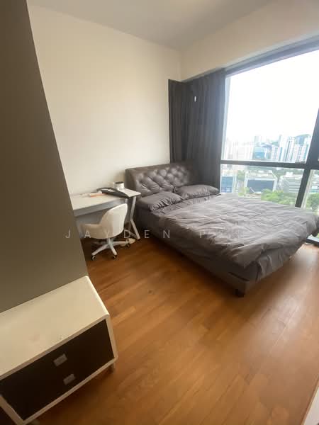 25 Stirling Road photo 3