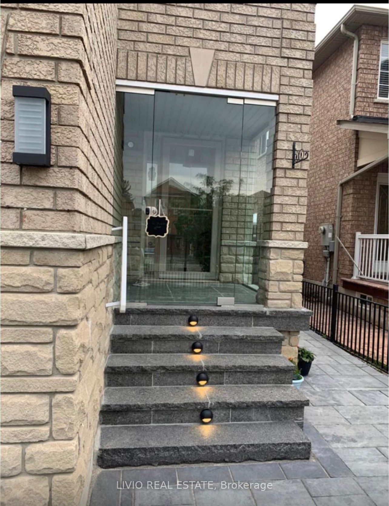 Additional image 2 of 3209 Cactus Gate, Mississauga, ON, L5N 8M7