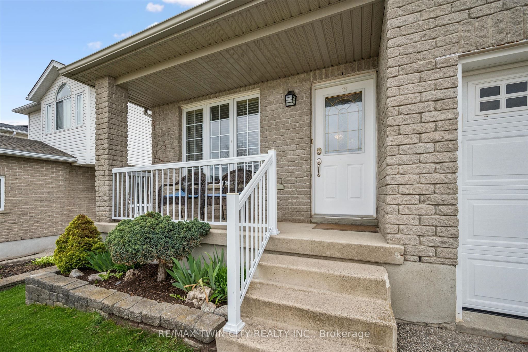 6 Mosser Drive, Cambridge, ON, N1P 1H9 photo 2