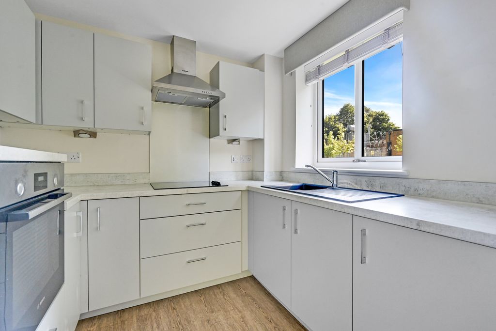 2 bed flat to rentBingley BD16