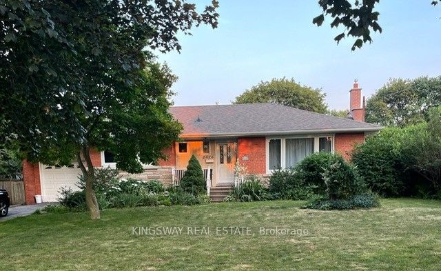2026 Rebecca Street, Oakville, ON, L6L 2A2