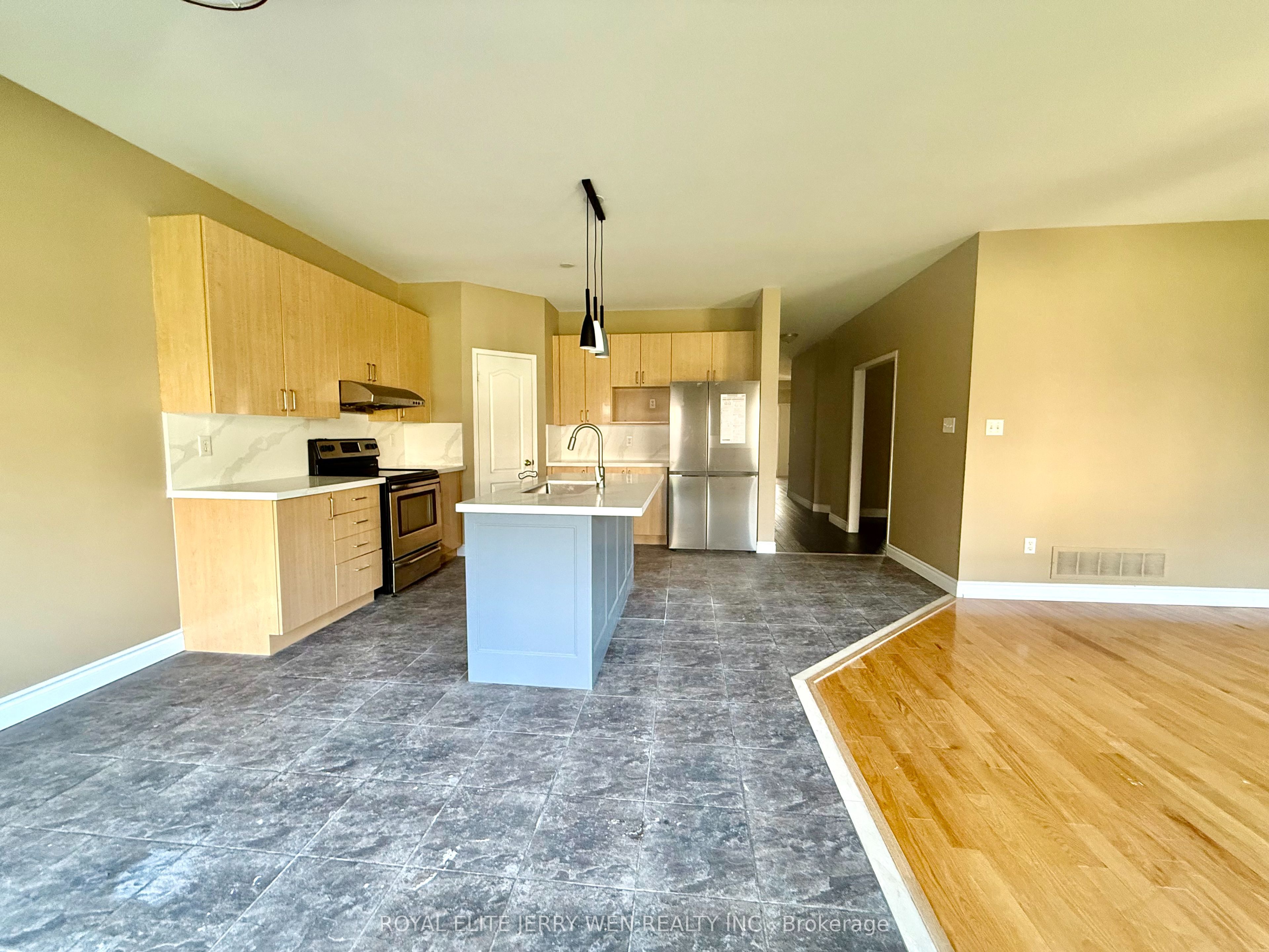 Additional image 6 of Main-1464 Coldstream Drive, Oshawa, ON, L1K 2Y8