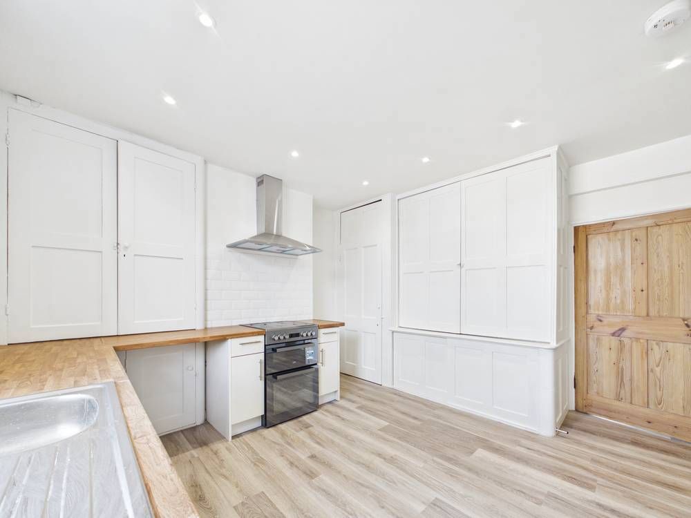 Additional image 6 of 2 bed flat to rentMain Road, Woolverstone, Ipswich, Suffolk IP9