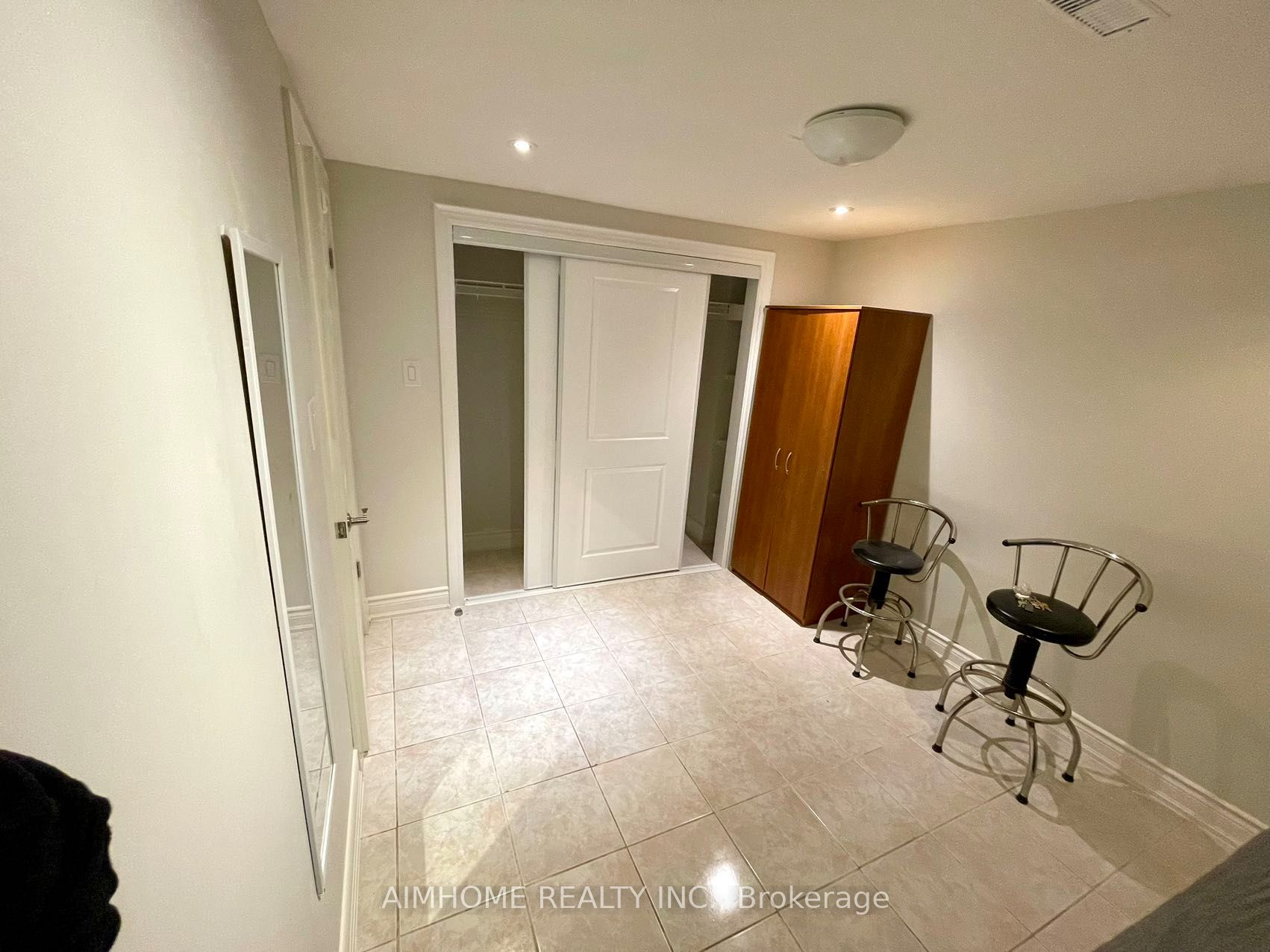 Additional image 6 of Lower-4090 Woodington Drive, Mississauga, ON, L4Z 1K3