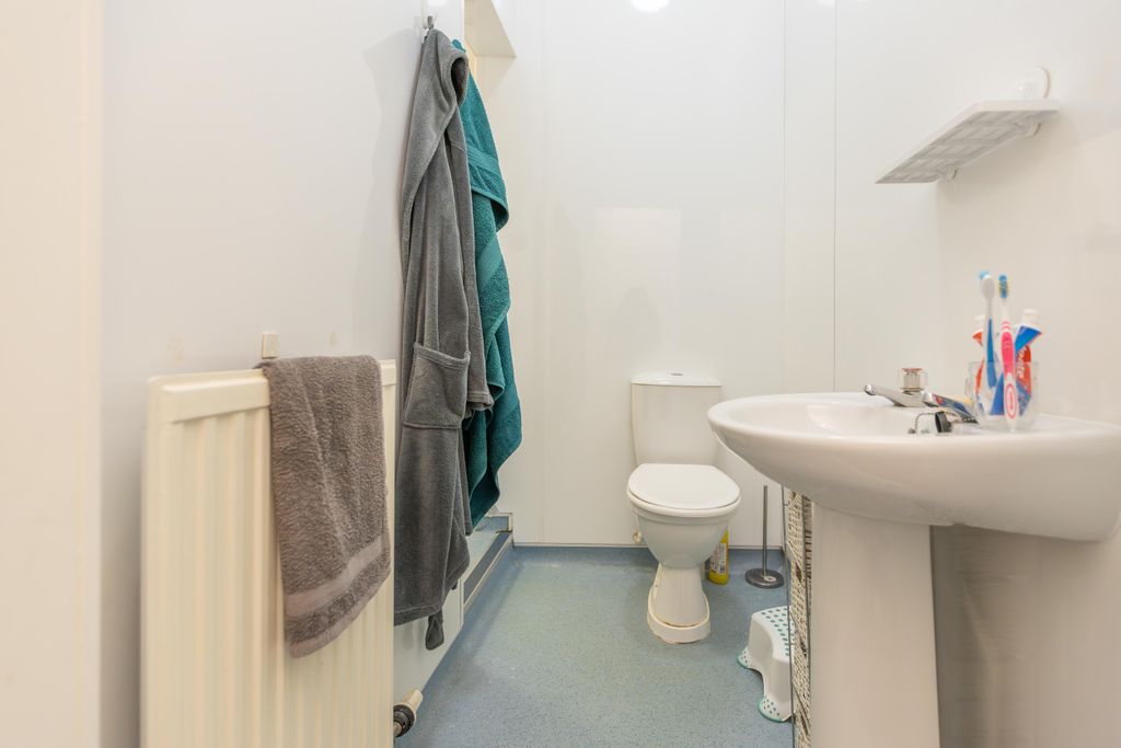 Additional image 8 of 2 bed flat for saleMain Road, Crookedholm KA3