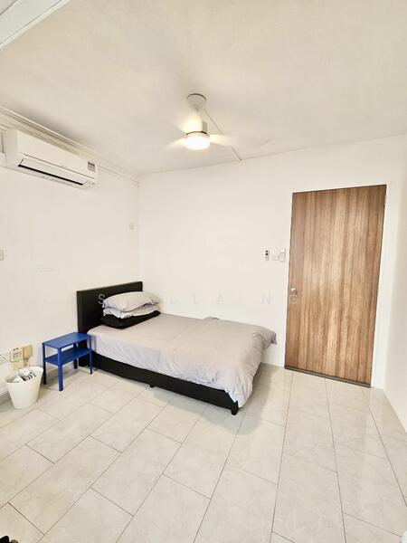5000J Marine Parade Road photo 2