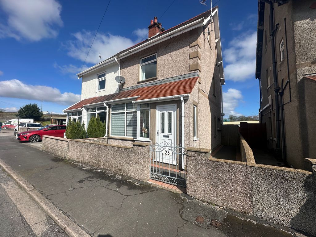 3 bed semi-detached house to rentHolyoake Terrace, Ulverston, Cumbria LA12