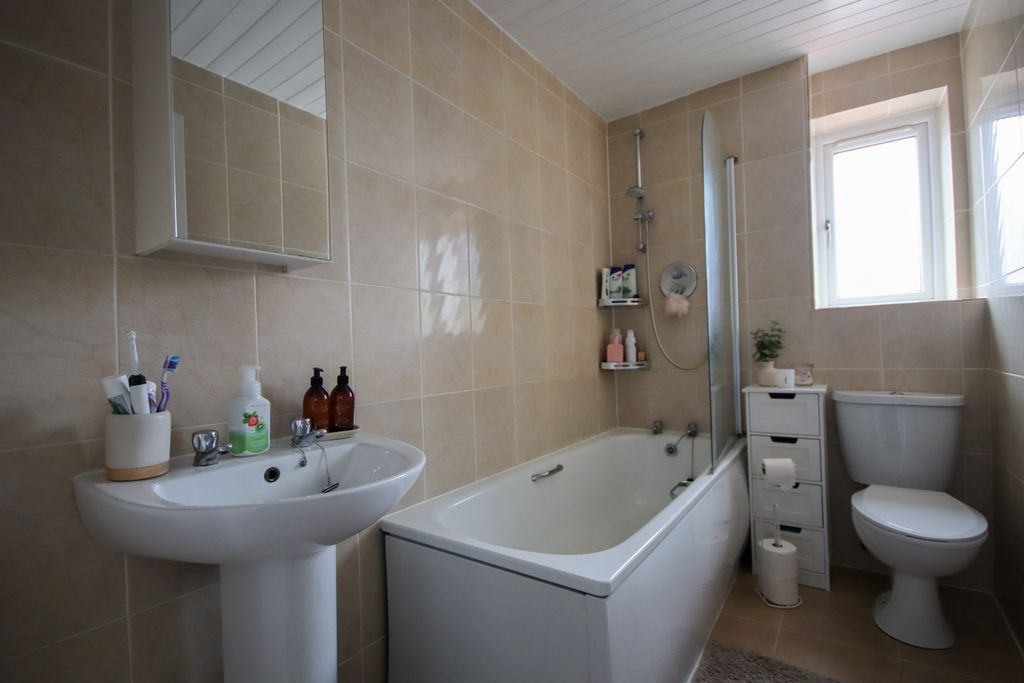 Additional image 9 of 2 bed flat to rentBailies Drive, Elgin, Moray IV30