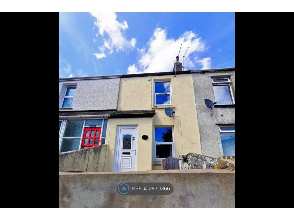 2 bed terraced house to rentAlbion Road, Pontypool NP4