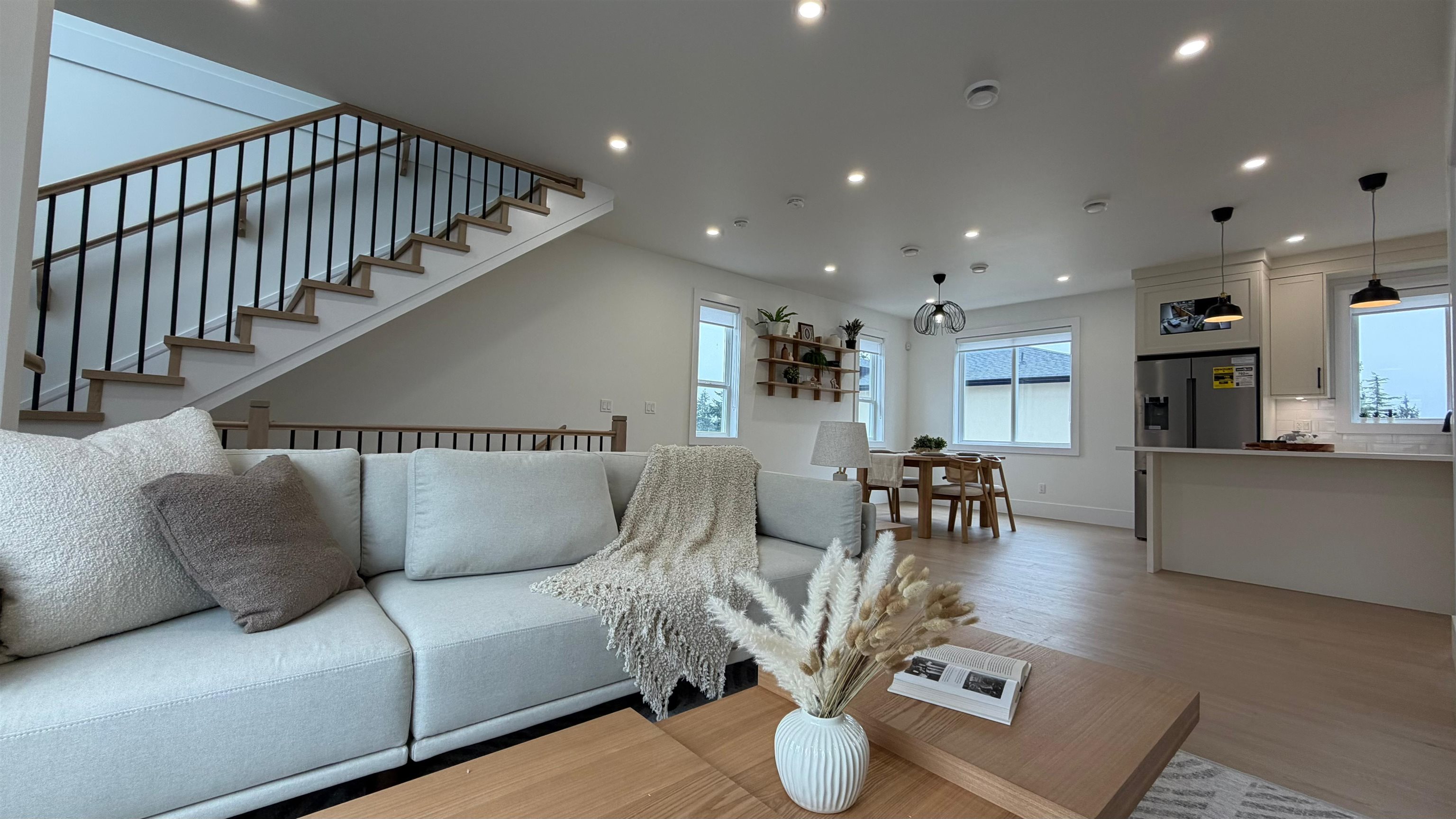 Additional image 4 of 102-16058 9a Avenue, Surrey, BC, V4A 4W5