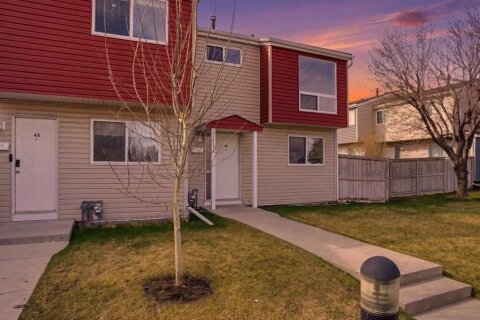 Additional image 7 of 49-5425 Pensacola Crescent SE, Calgary, AB, T2A2G5