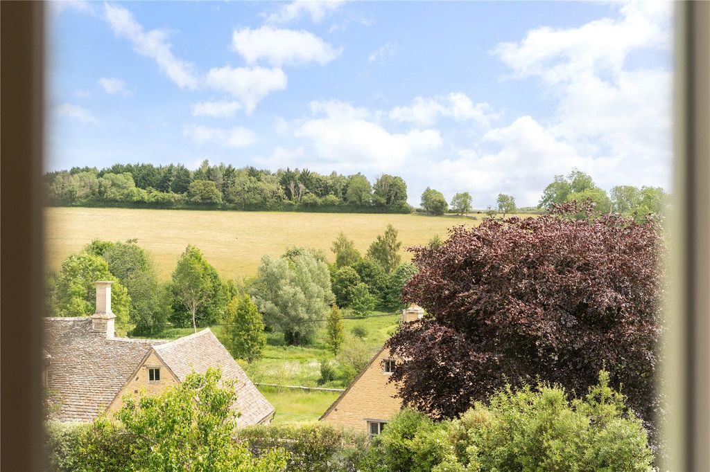 Additional image 5 of 5 bed detached house to rentWinson, Cirencester, Gloucestershire GL7