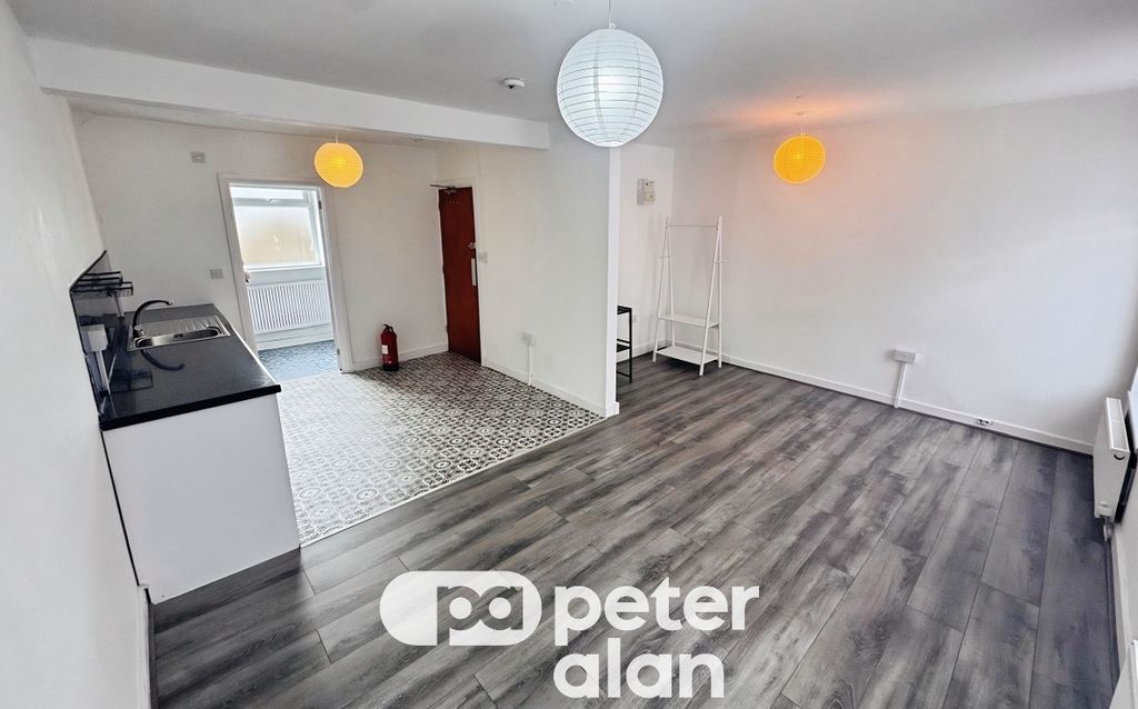 Studio to rentChurch Street, Merthyr Tydfil CF47