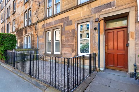 10/1 Caledonian Place, Dalry, Edinburgh EH11