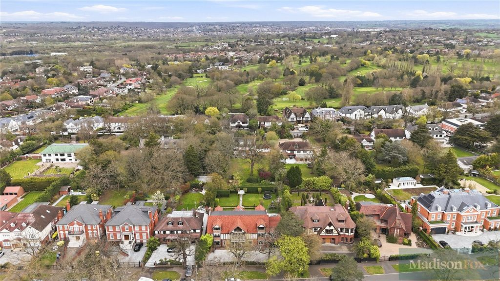 Additional image 83 of 8 bed detached house for saleStradbroke Drive, Chigwell, Essex IG7