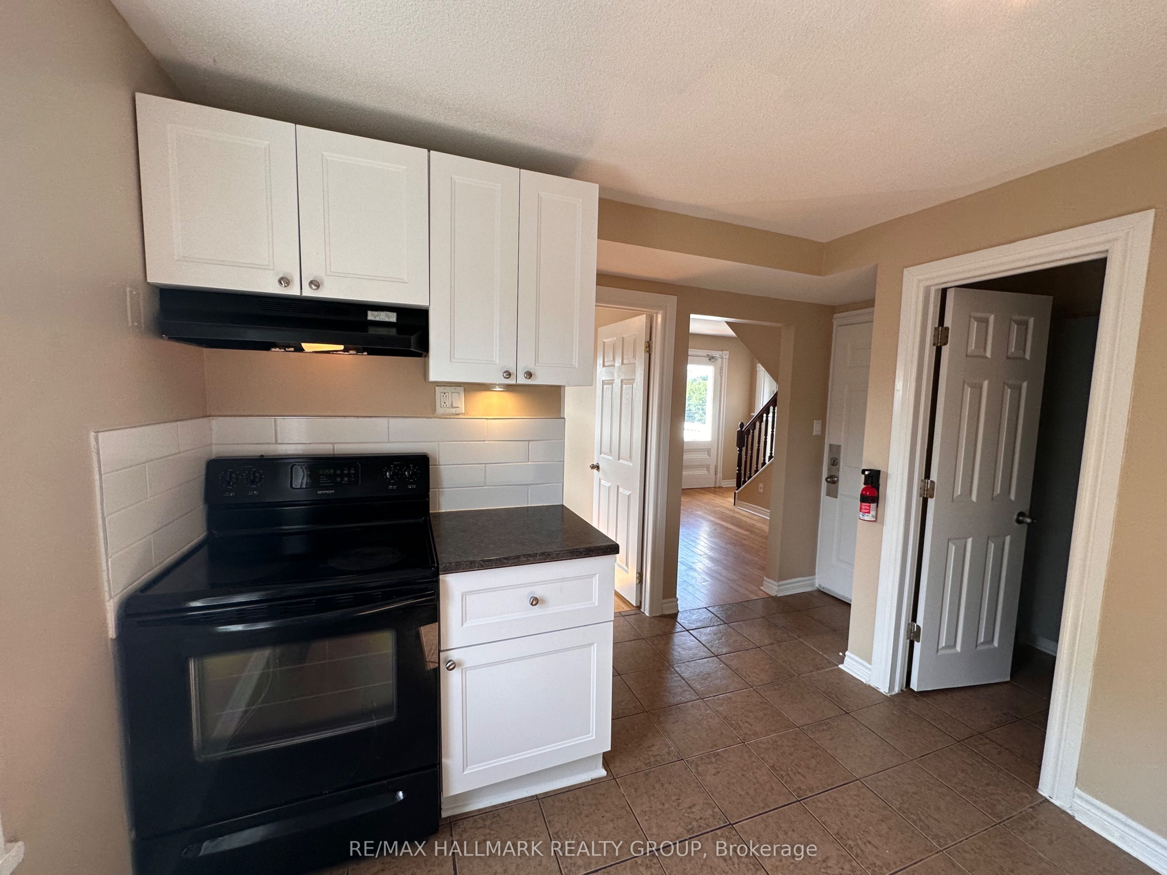 Additional image 4 of 3-1308 Shillington Avenue, Ottawa, ON, K1Z 8A5