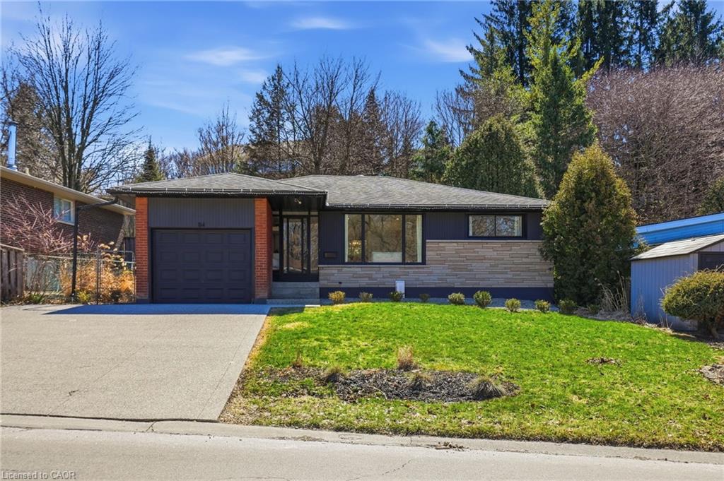 84 Pleasant Avenue, Dundas, ON, L9H 3T4
