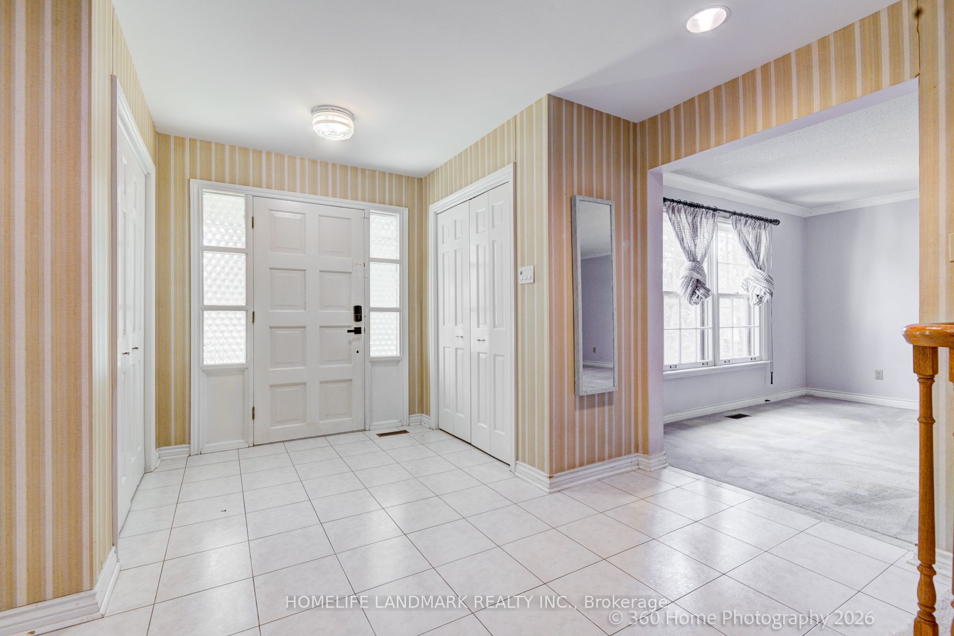 28 Cobblestone Drive, Markham, ON, L3T 4E4 photo 3