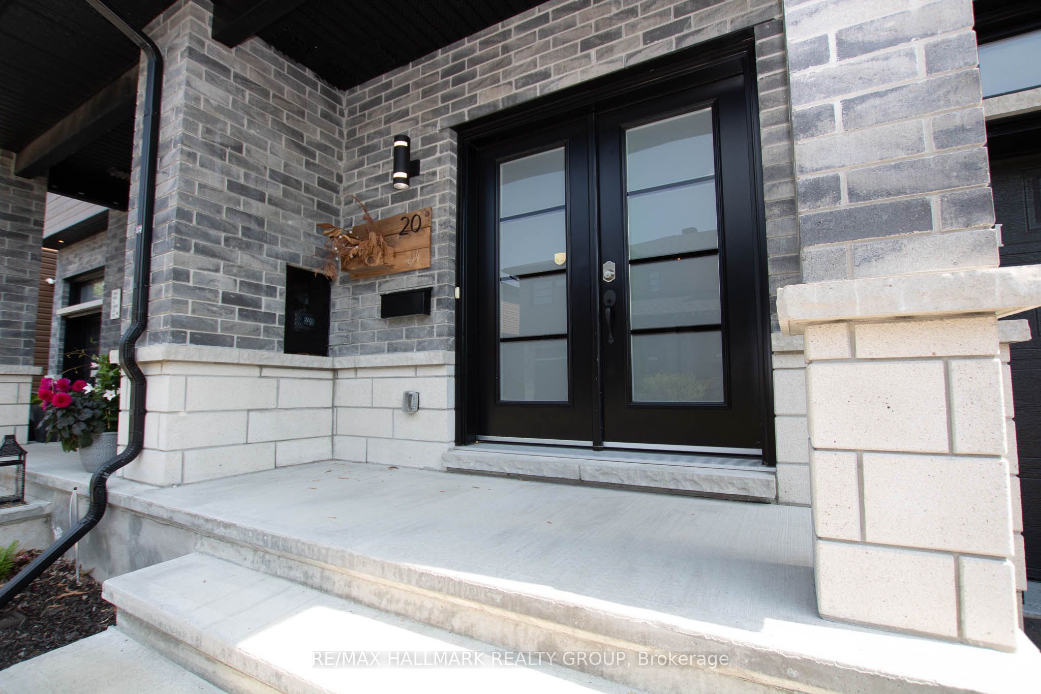 Additional image 3 of 20 Aquamarine Private, Ottawa, ON, K1C 1M4