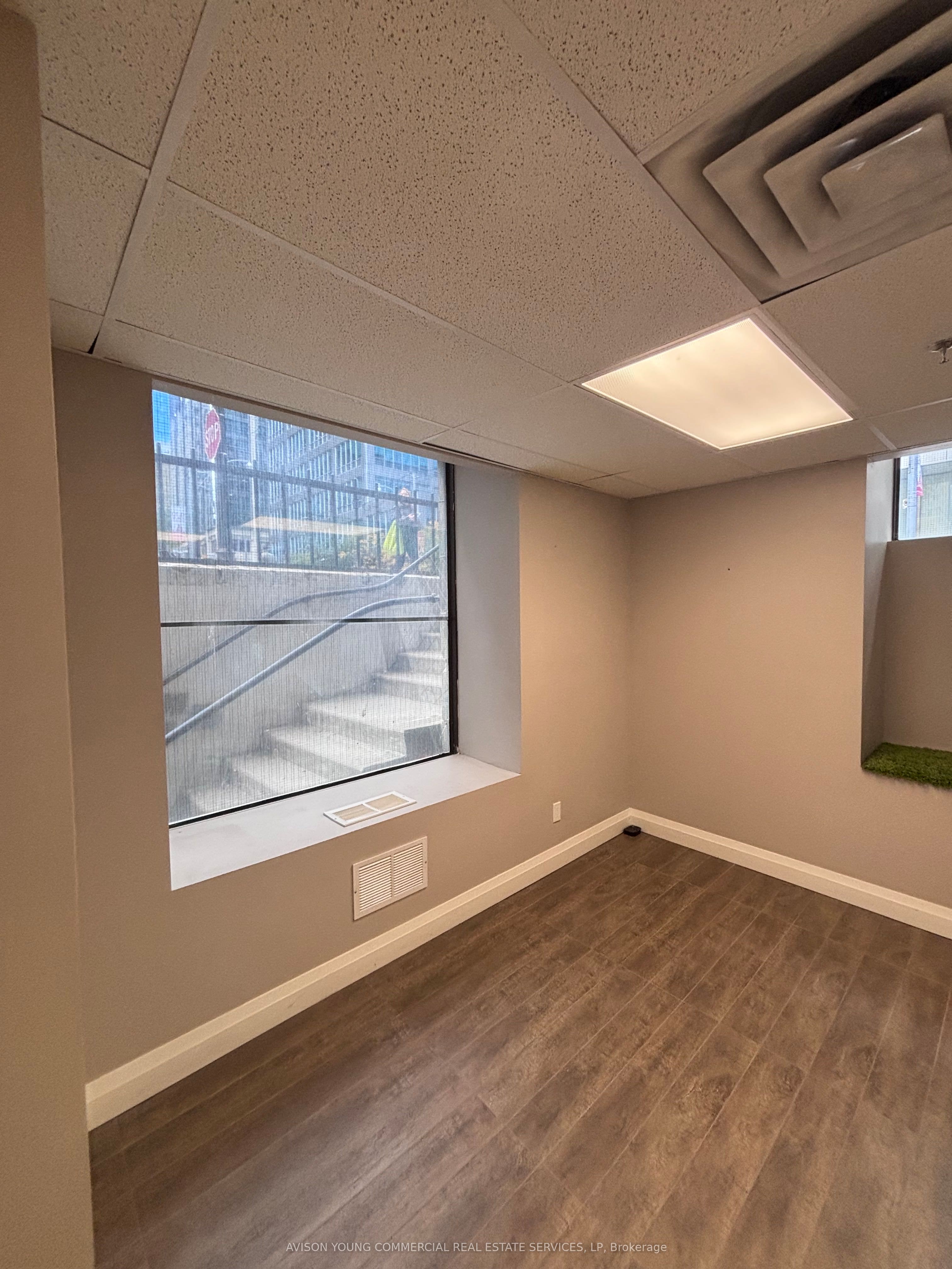Additional image 5 of Lower Level-25 Toronto Street, Toronto, ON, M5C 2R1