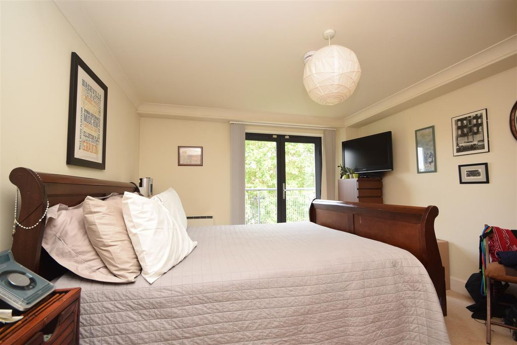 Additional image 6 of 2 bed flat to rentRouen Road, Norwich NR1