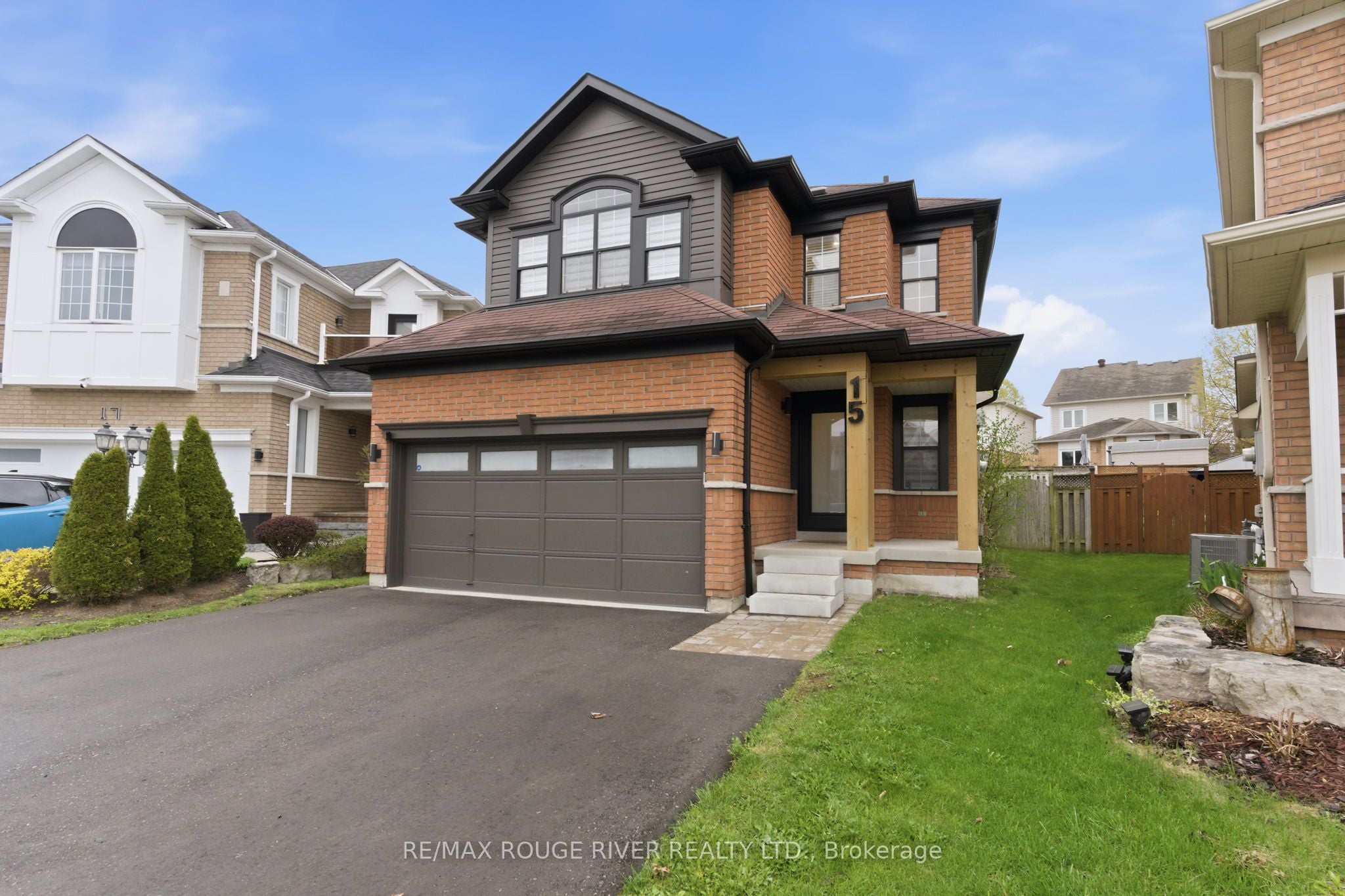 15 Virginia Drive, Whitby, ON, L1R 2Y1