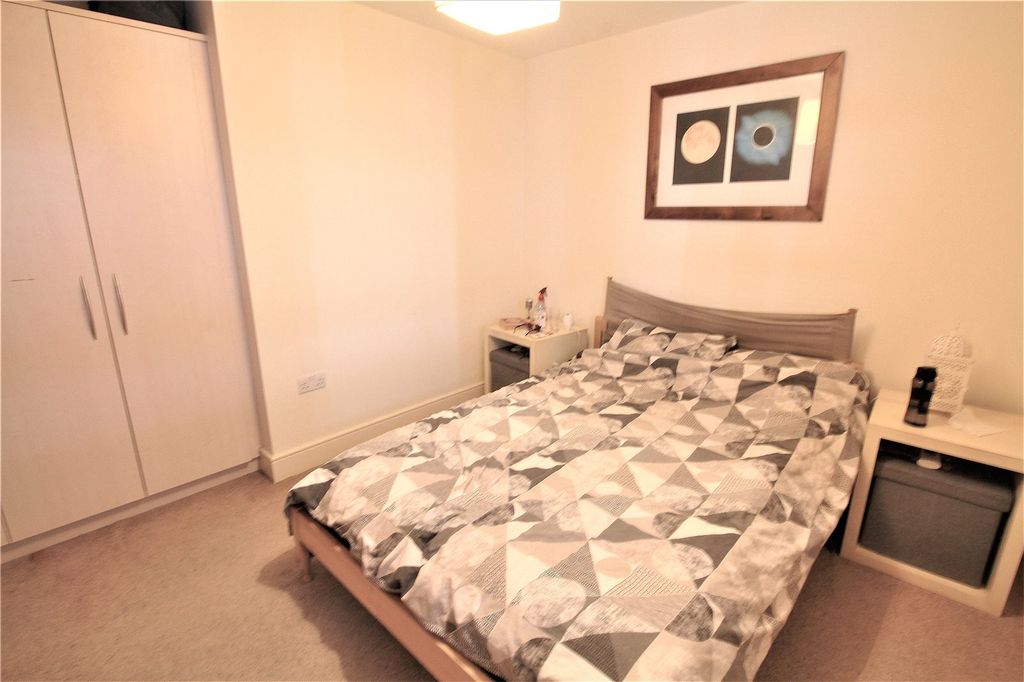 Additional image 8 of 1 bed flat to rentRoyal Parade, 2-7 Elmdale Road, Tyndalls Park, Bristol BS8