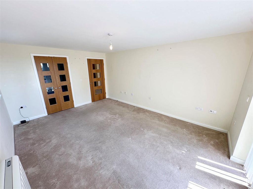 Additional image 5 of 2 bed flat for saleChestnut Court, Bridlington YO16