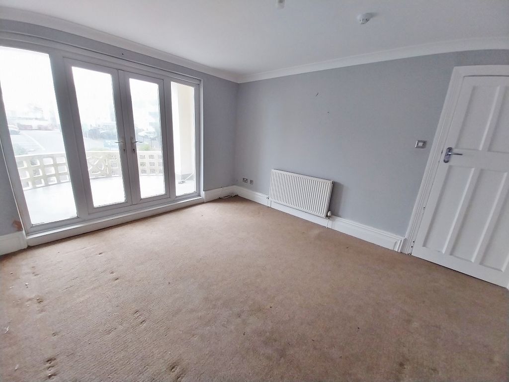 Additional image 7 of 2 bed flat for salePicton Avenue, Porthcawl CF36