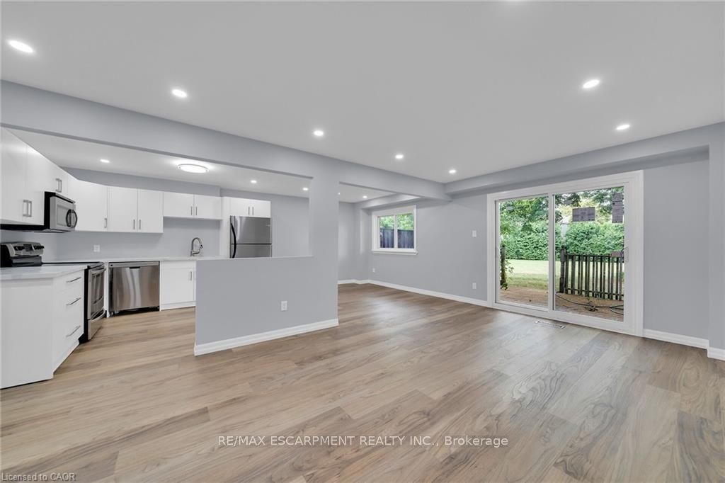 Additional image 6 of 4-451 Woodview Road, Burlington, ON, L7N 2Z9