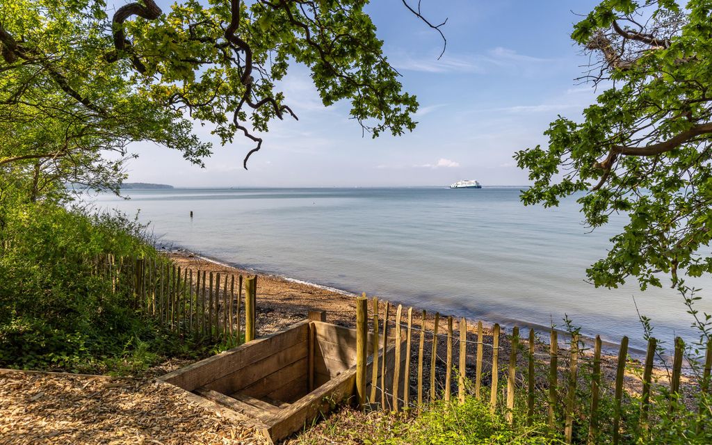 Additional image 18 of 5 bed detached house for saleQuarr Road, Ryde, Isle Of Wight PO33
