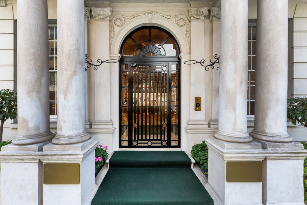 Additional image 24 of 9 bed flat to rentStanhope Gate, Mayfair, London W1K, United Kingdom