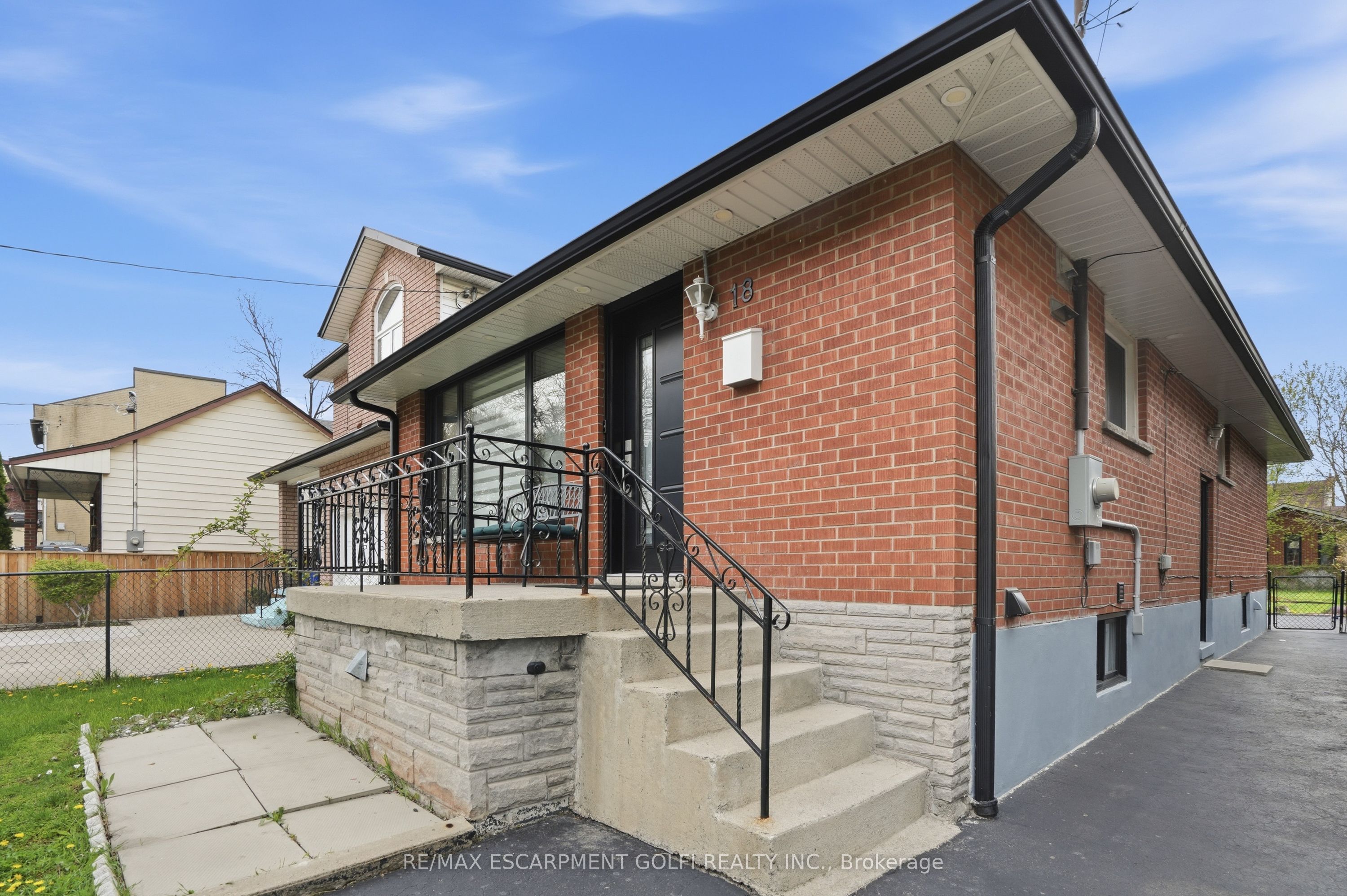 Additional image 3 of 18 Ferrie Street W, Hamilton, ON, L8L 1C5