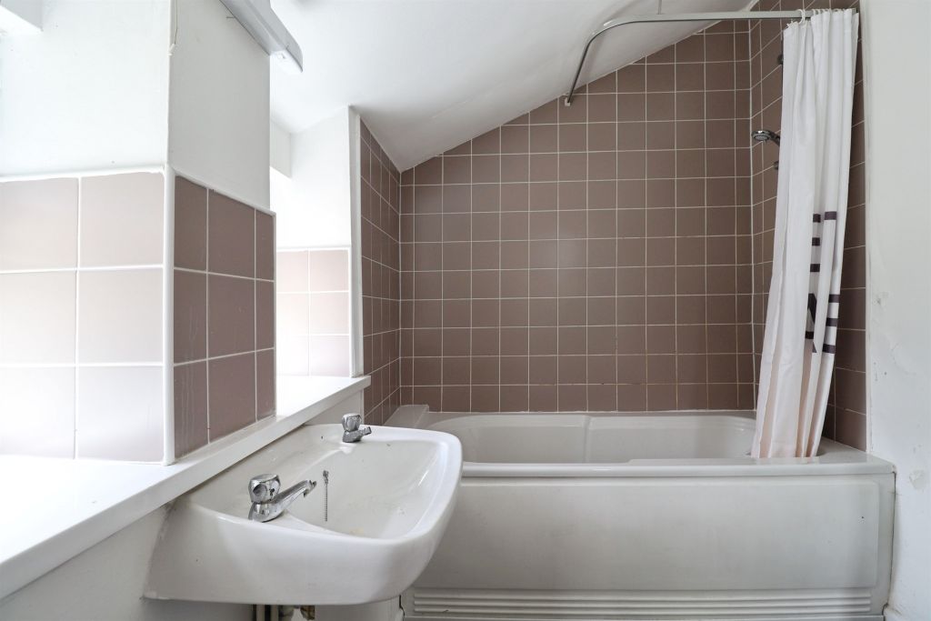 Additional image 8 of 3 bed terraced house for saleBarry Road, Barry CF63