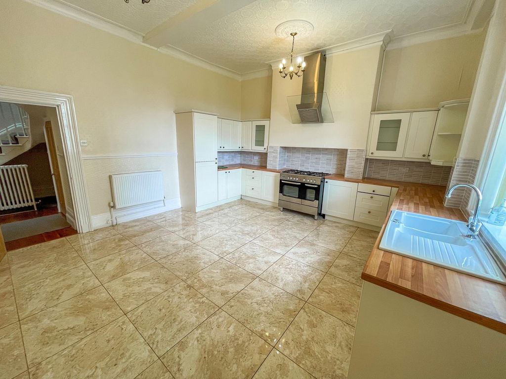 Additional image 3 of 4 bed semi-detached house to rentRiseholme Grange, St. Georges Lane, Lincoln LN2