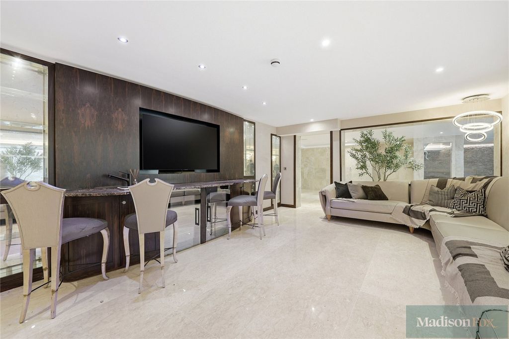 Additional image 29 of 8 bed detached house for saleStradbroke Drive, Chigwell, Essex IG7