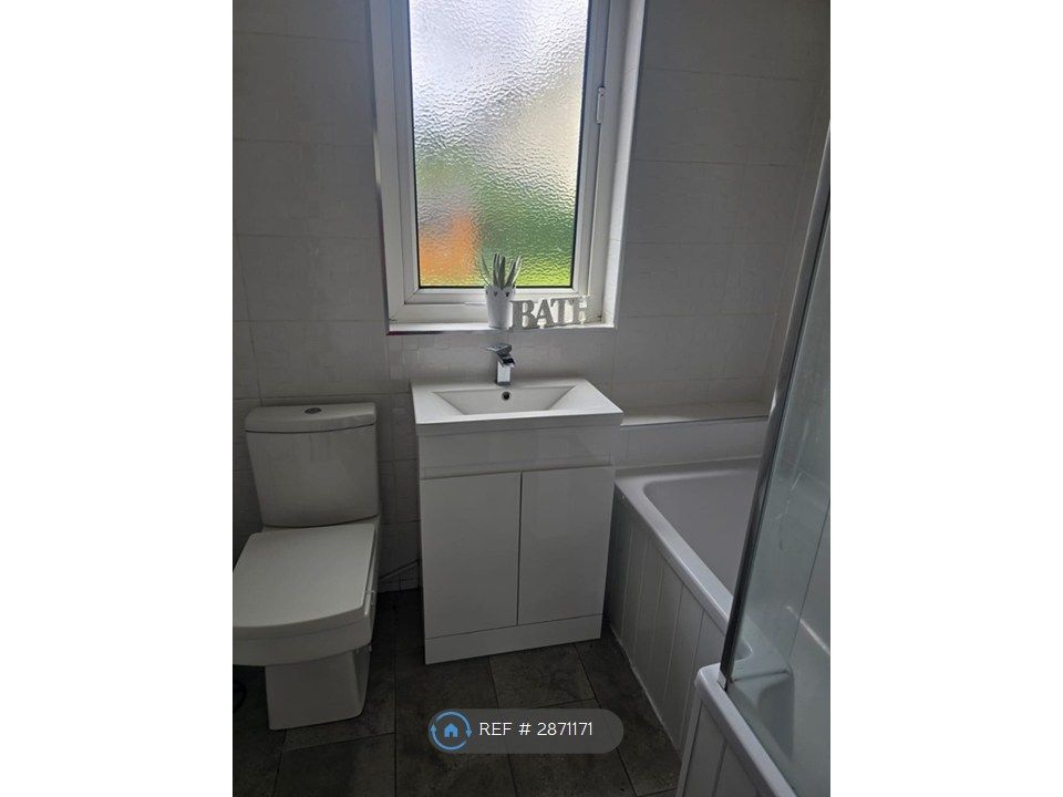 Additional image 17 of 2 bed flat to rentElm Road, Clydebank G81