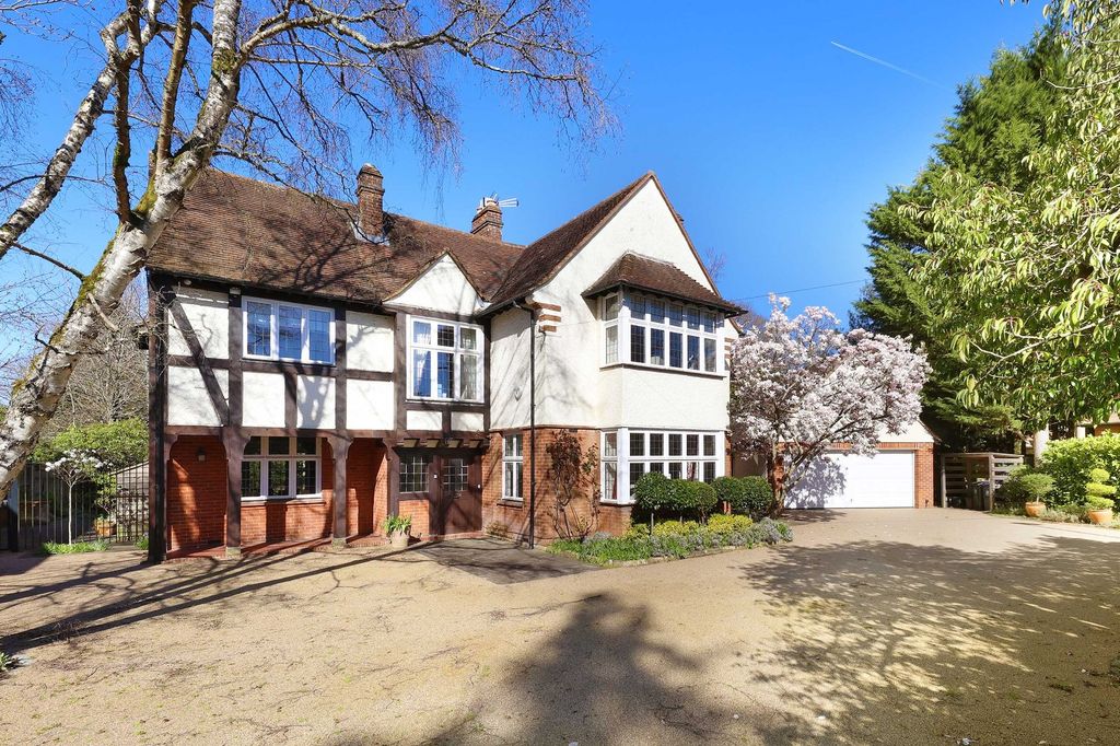 5 bed detached house to rentLedborough Lane, Beaconsfield HP9